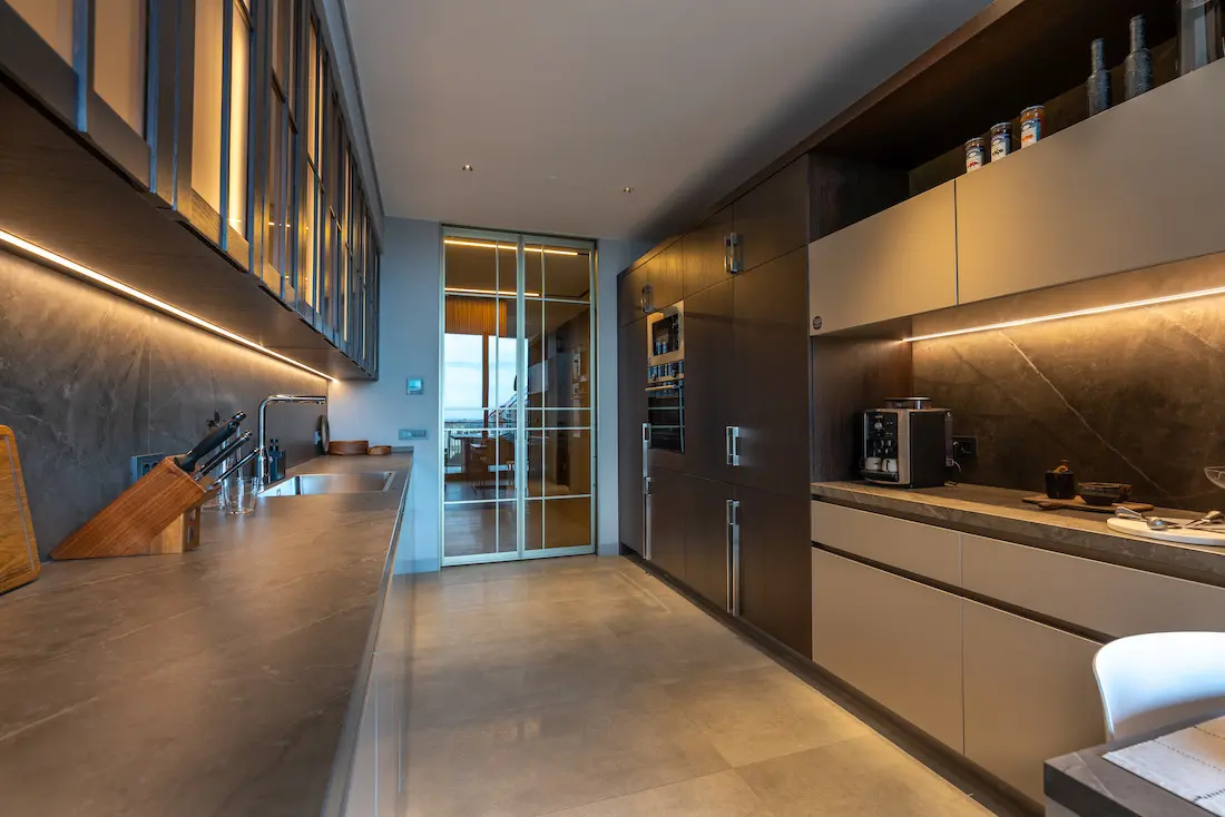 Modern kitchen